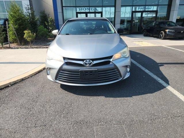 2015 Toyota Camry 4dr Sdn I4 Auto LE (SE)