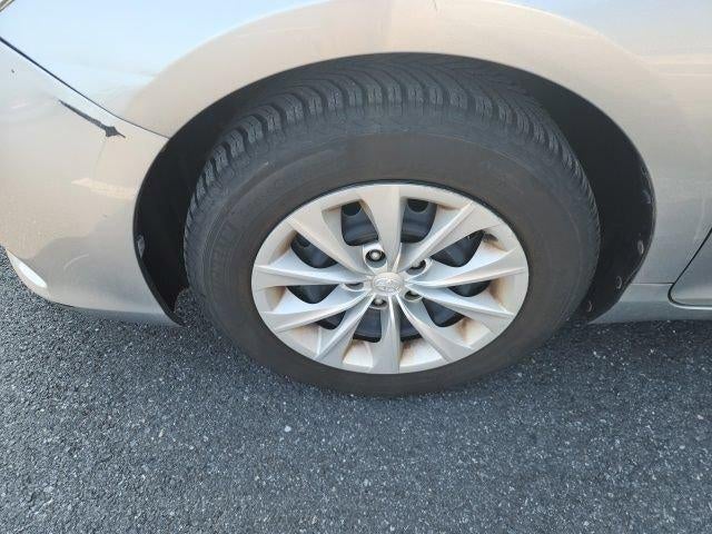 2015 Toyota Camry 4dr Sdn I4 Auto LE (SE)