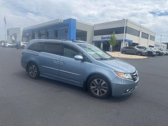 2014 Honda Odyssey Touring with DVD Rear Entertainment System and Navigation