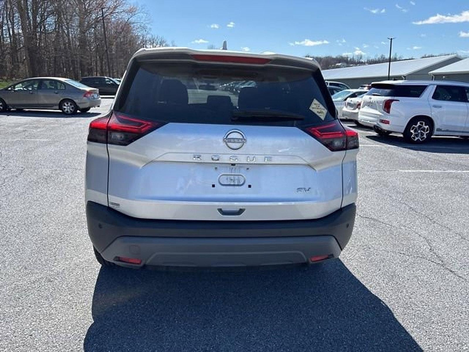 2023 Nissan Rogue FWD SV