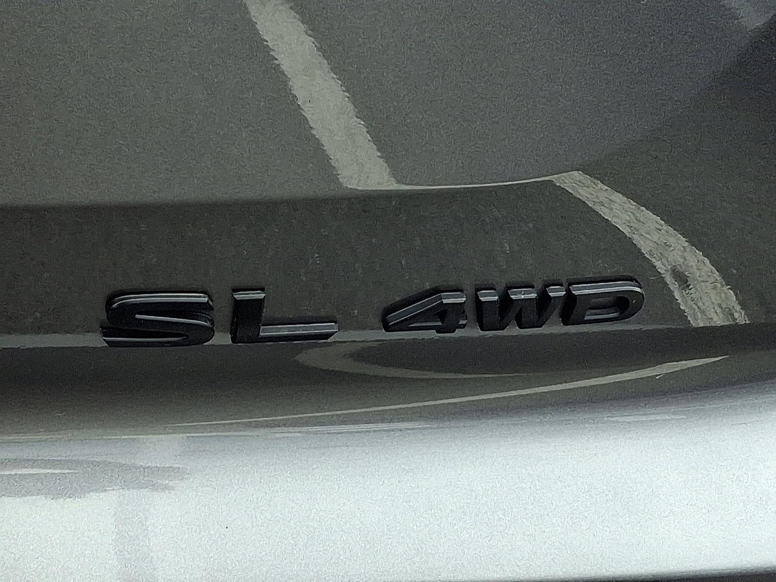 2023 Nissan Pathfinder SL 4WD