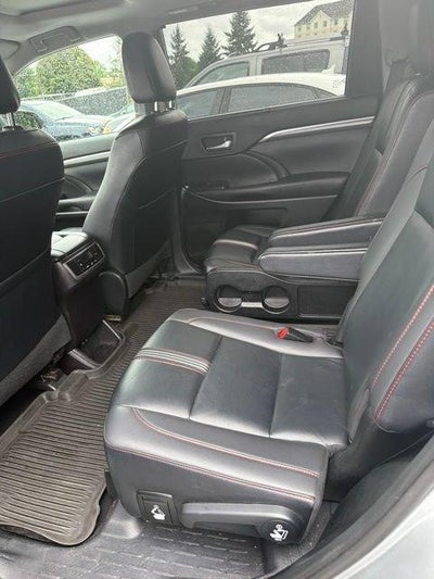 2019 Toyota Highlander SE V6 AWD (Natl)