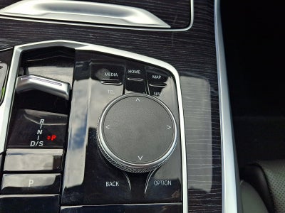 2026 BMW X7 xDrive40i Sports Activity Vehicle