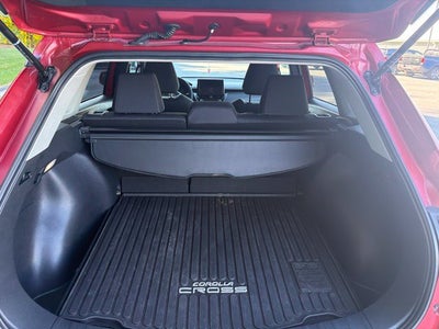 2023 Toyota Corolla Cross LE **LOW MILES**