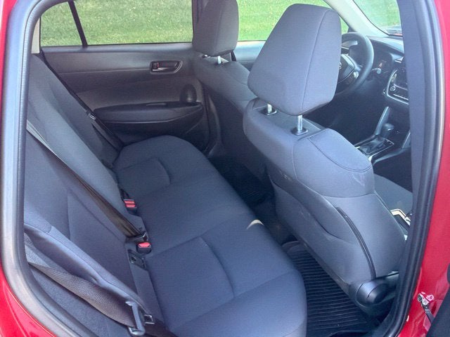 2023 Toyota Corolla Cross LE **LOW MILES**