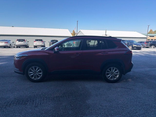 2023 Toyota Corolla Cross LE **LOW MILES**