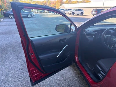 2023 Toyota Corolla Cross LE **LOW MILES**