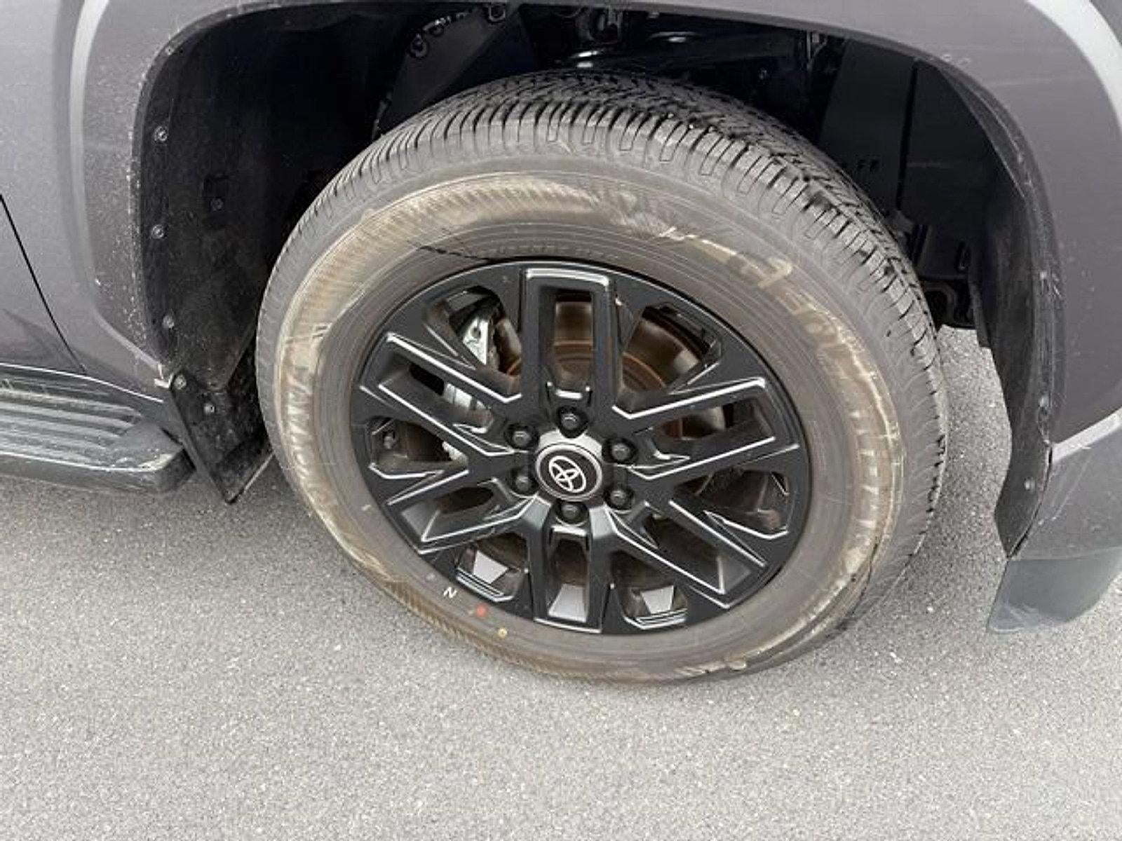 2026 Toyota Sequoia SR5 4WD (SE)