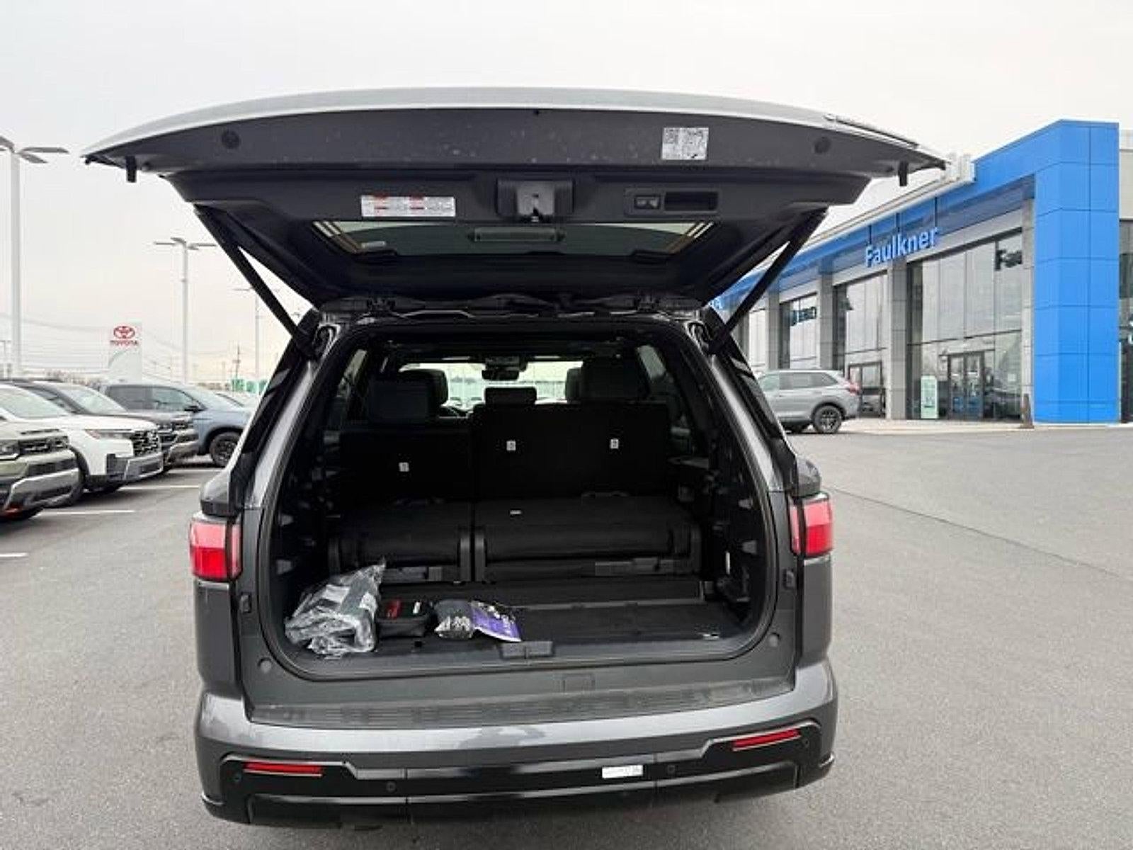 2026 Toyota Sequoia SR5 4WD (SE)