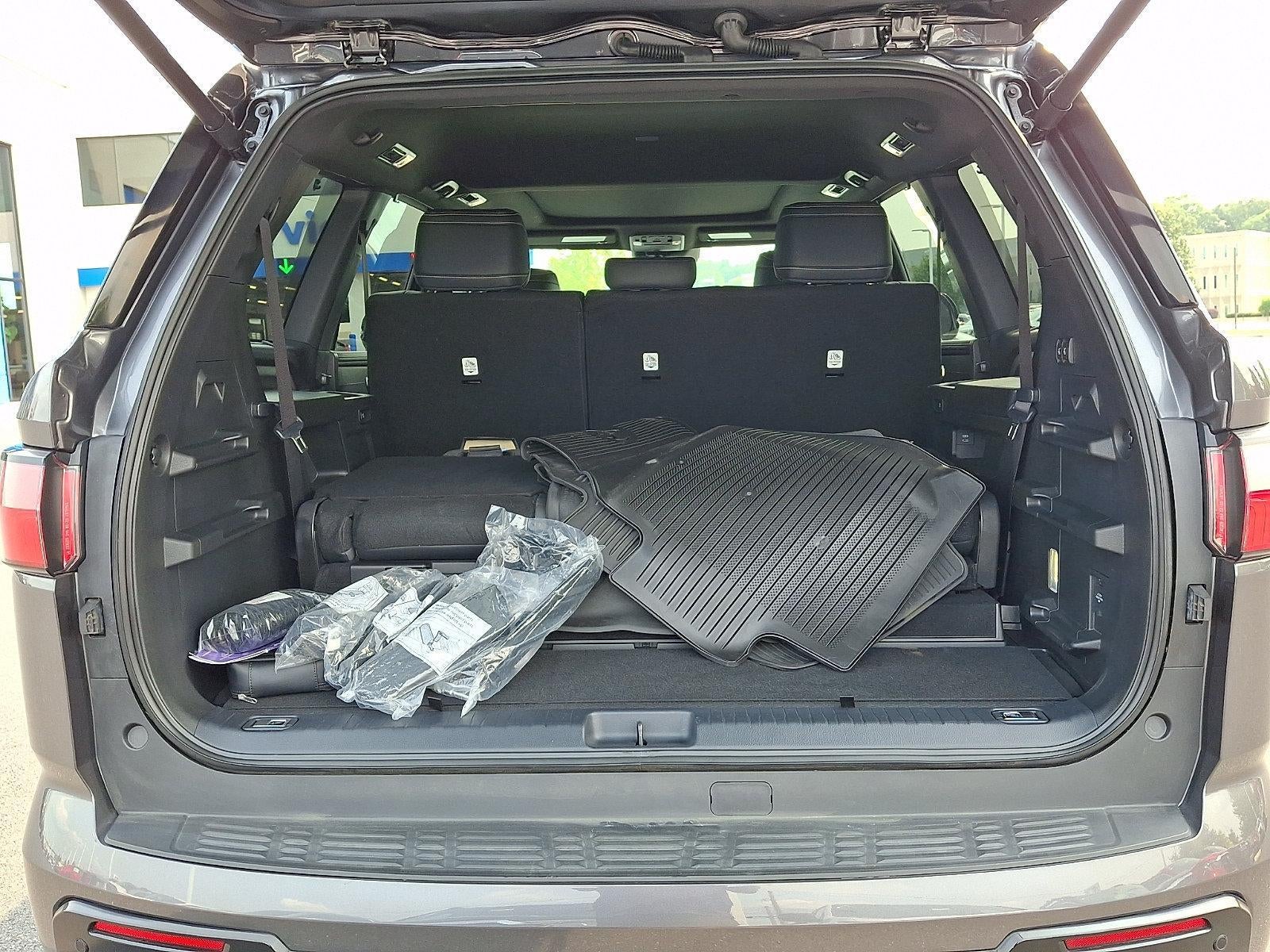 2026 Toyota Sequoia Limited 4WD (SE)