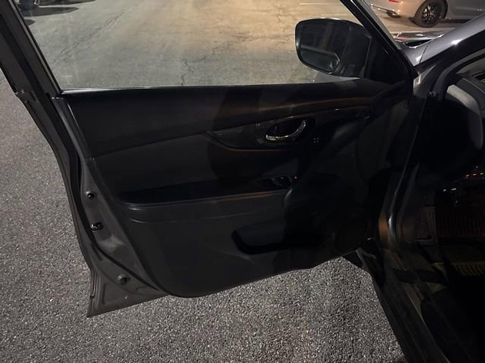 2017 Nissan Rogue AWD S