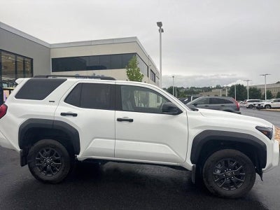 2025 Toyota 4Runner SR5 4WD (GS)