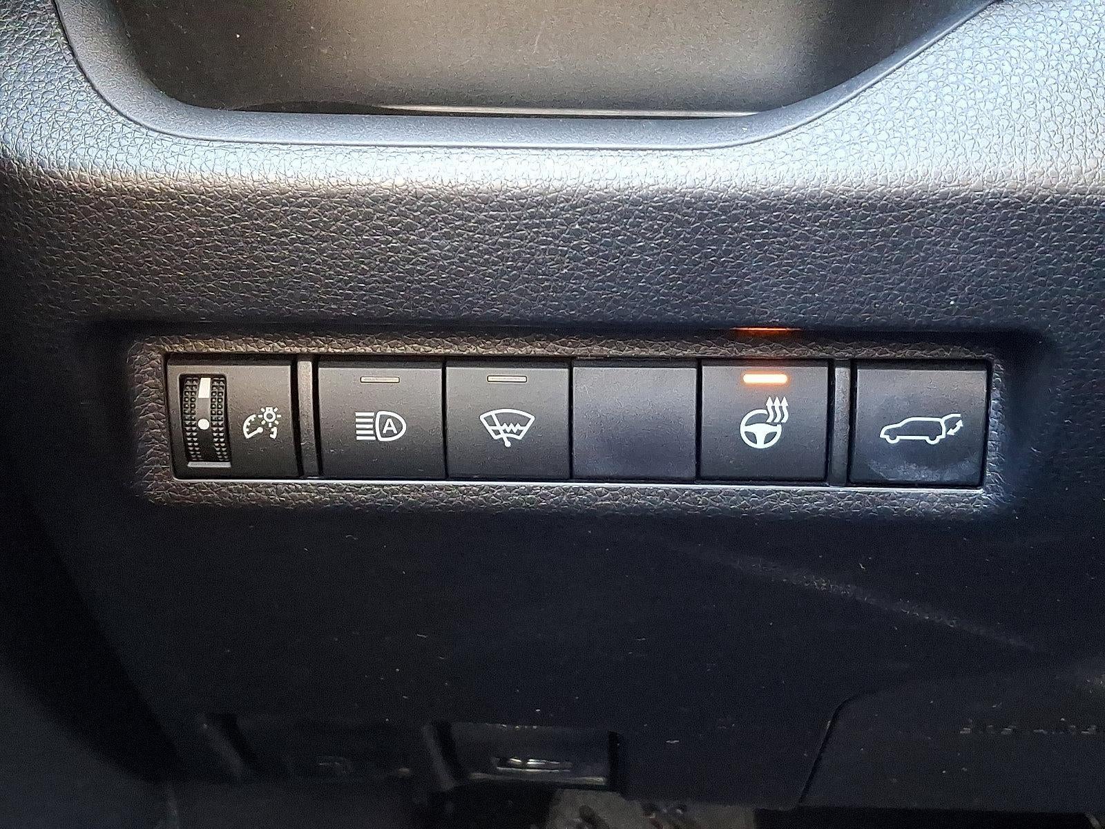 2020 Toyota RAV4 XLE Premium AWD (Natl)