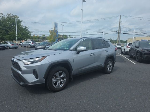 2022 Toyota RAV4 Hybrid XLE AWD (Natl)