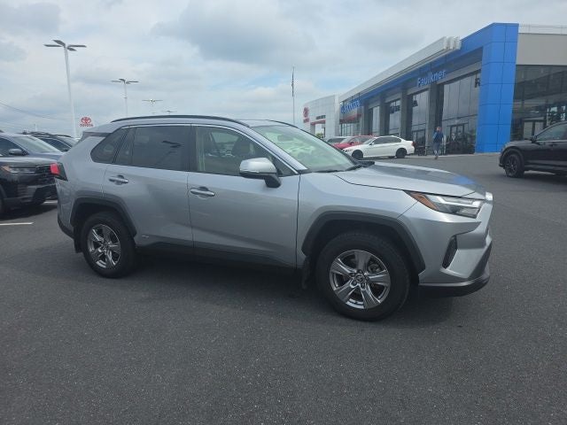 2022 Toyota RAV4 Hybrid XLE AWD (Natl)