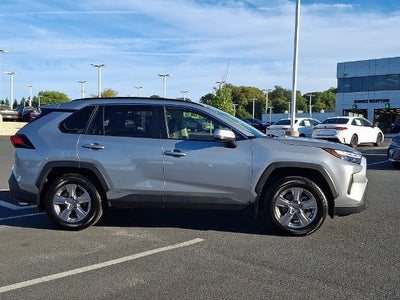 2022 Toyota RAV4 Hybrid XLE AWD (Natl)