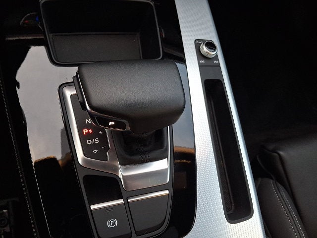 2024 Audi Q5 45 S line Premium quattro