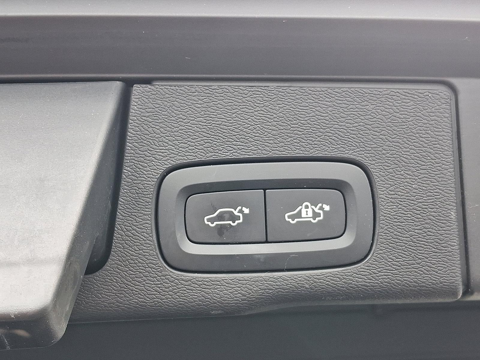 2022 Volvo XC60 B5 AWD Inscription