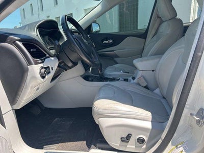 2019 Jeep Cherokee Overland 4x4