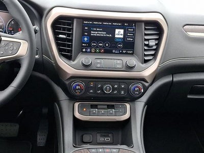 2023 GMC Acadia AWD Denali