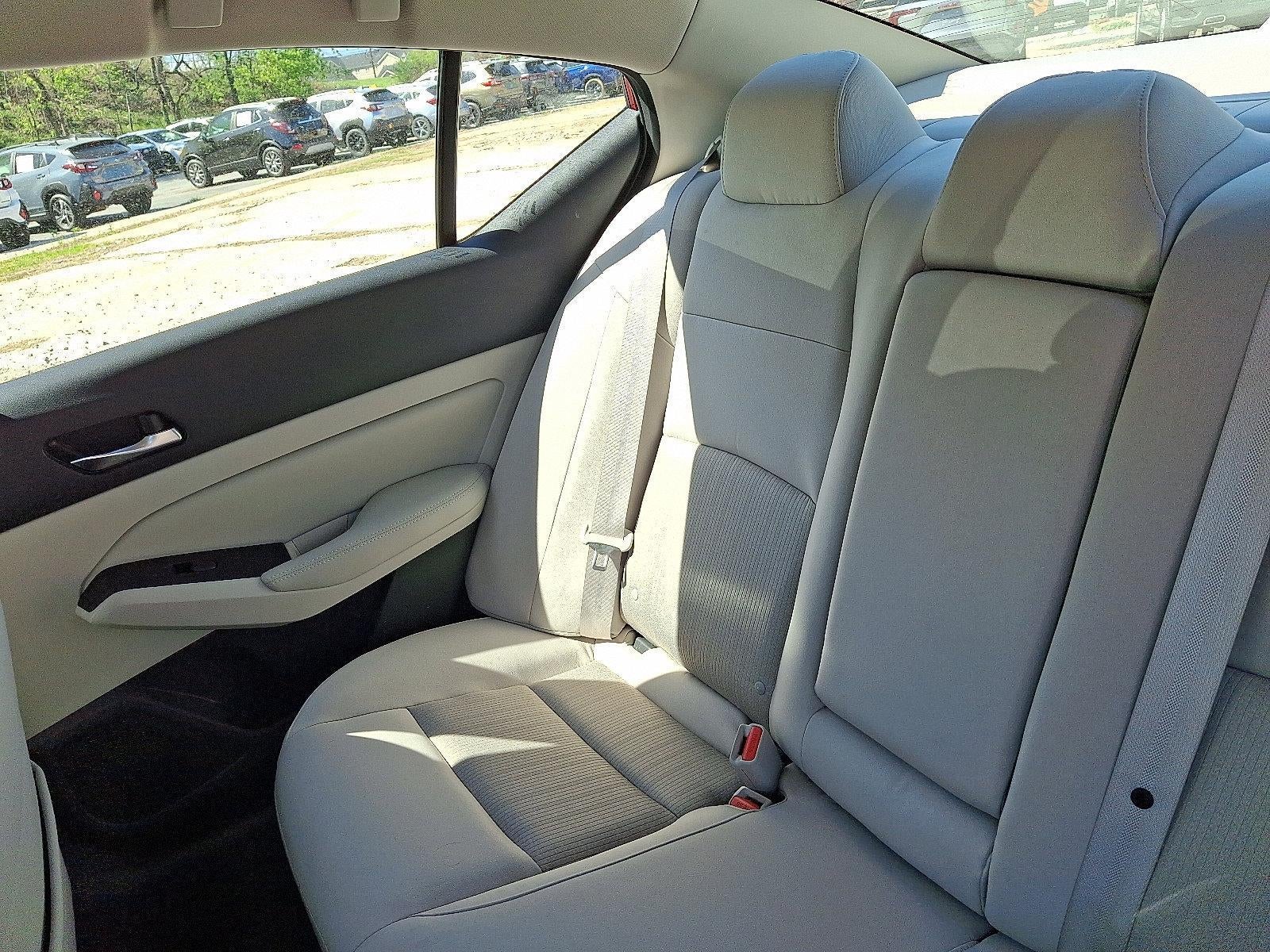 2022 Nissan Altima 2.5 SV Sedan
