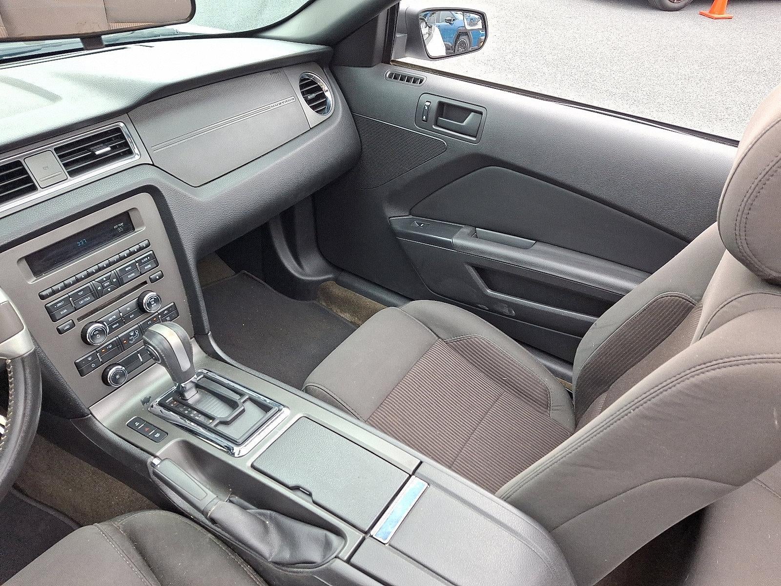 2014 Ford Mustang 2dr Conv V6