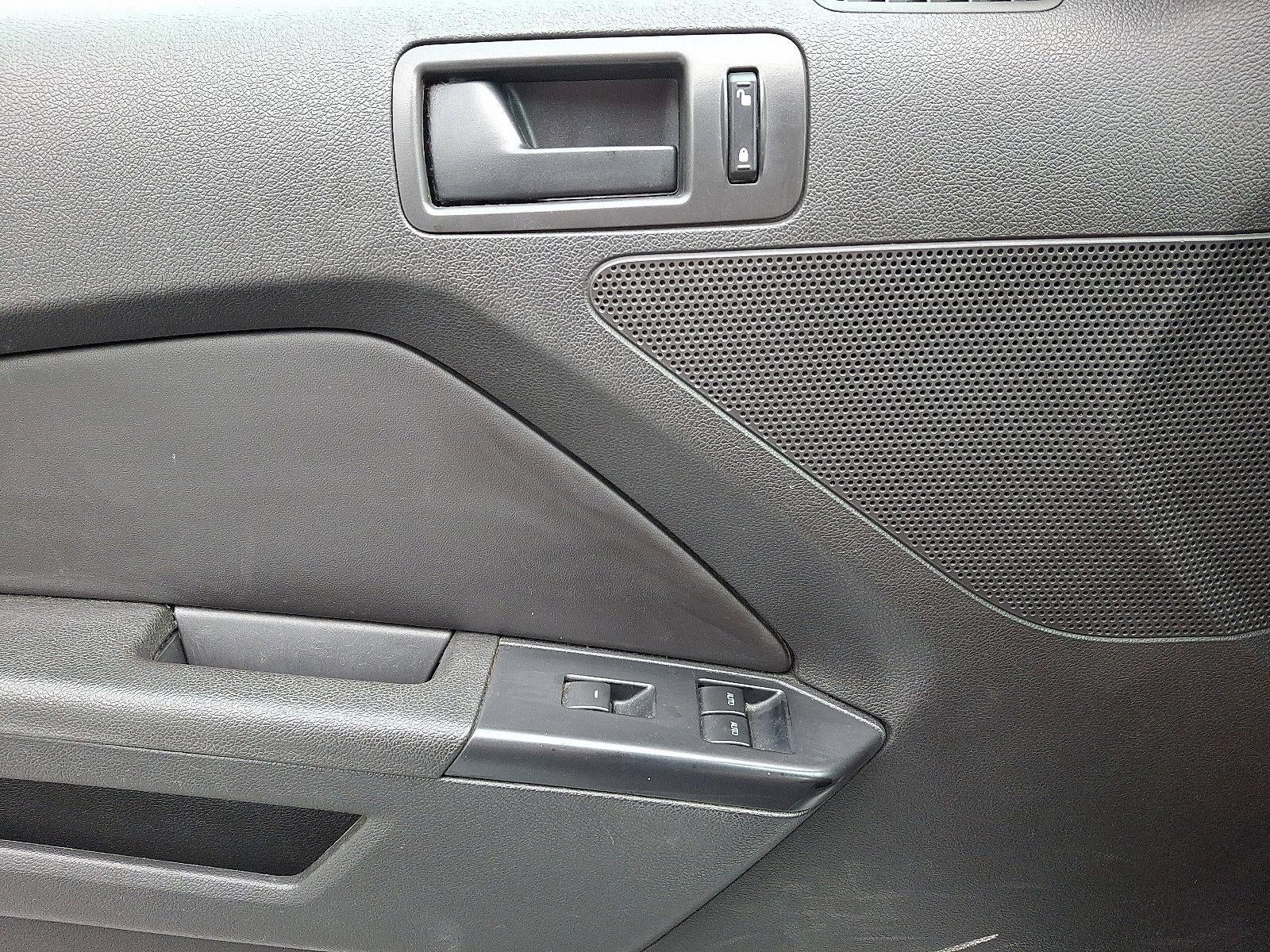 2014 Ford Mustang 2dr Conv V6