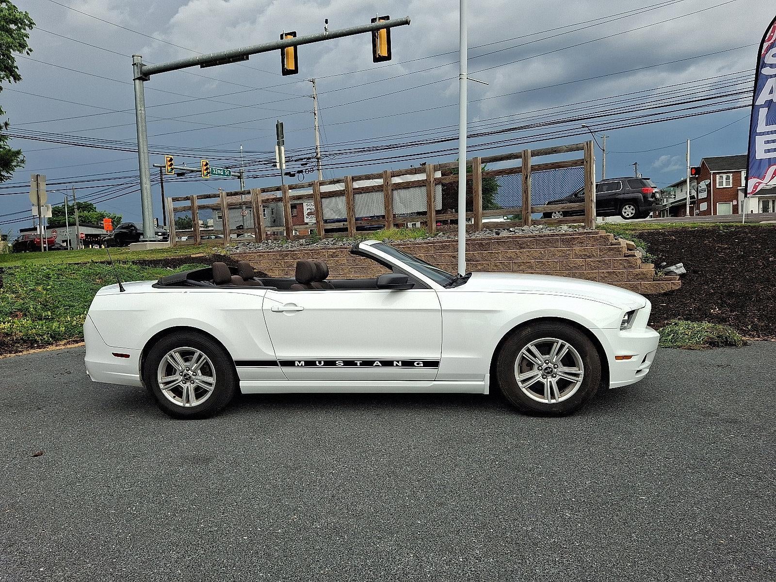2014 Ford Mustang 2dr Conv V6