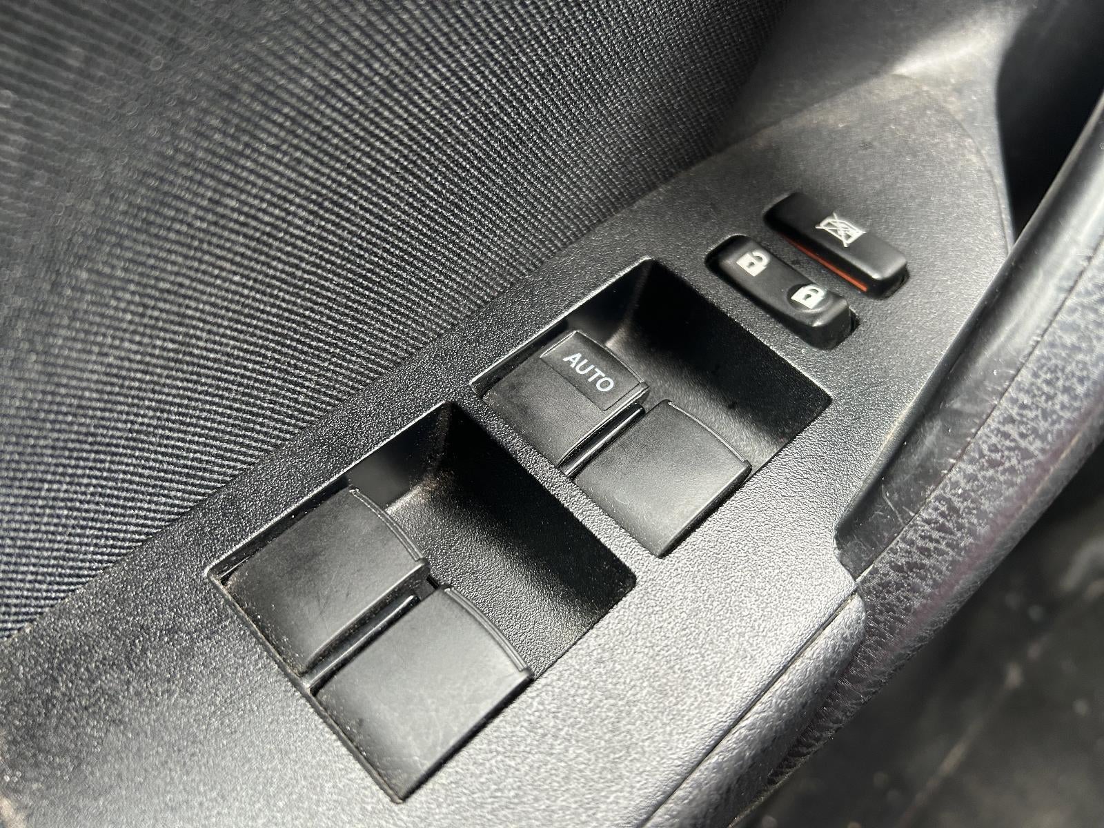 2014 Toyota Corolla 4dr Sdn CVT Auto LE (Natl)