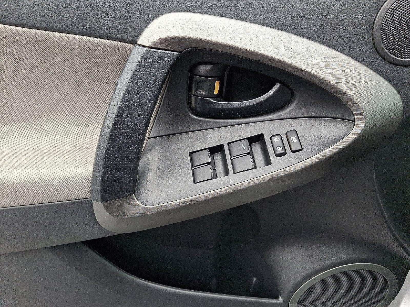 2011 Toyota RAV4 4WD 4dr 4-cyl 4-Spd AT (Natl)