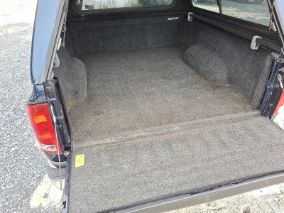 2006 Dodge Ram 2500 4WD Mega Cab 6.3 Ft Box SLT