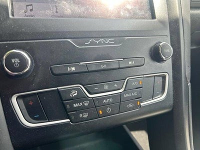 2019 Ford Fusion SE FWD