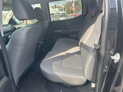 2022 Toyota Tacoma 4WD 4WD SR5 Double Cab 5' Bed V6 AT (GS)