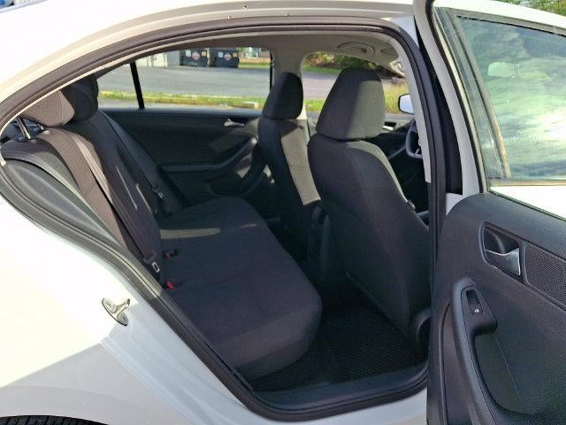 2016 Volkswagen Jetta 4dr Auto 1.4T S with Technology Sedan