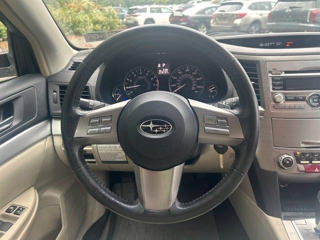 2011 Subaru Outback 2.5i Premium Automatic w/All-Weather Pkg and Power Moonroof Pkg