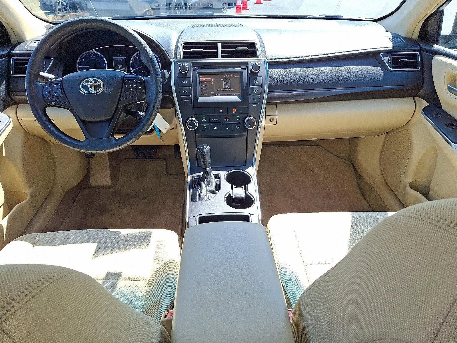 2017 Toyota Camry LE Auto (SE)