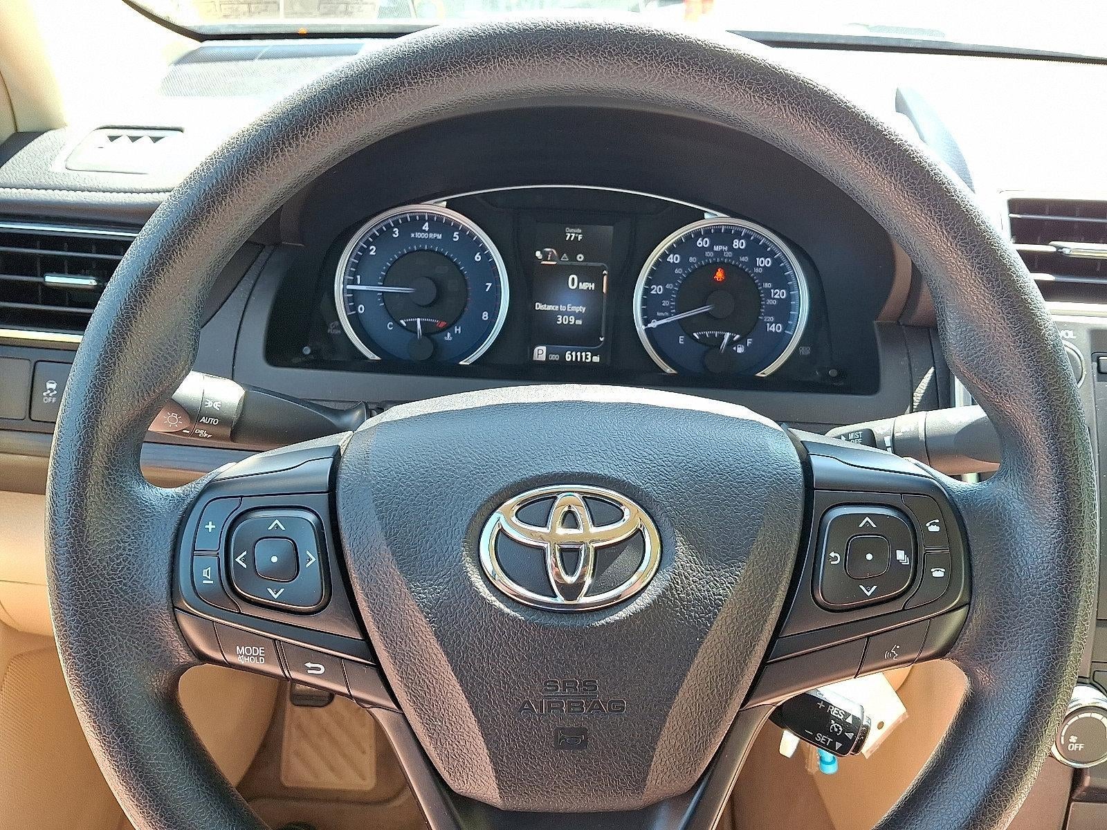 2017 Toyota Camry LE Auto (SE)