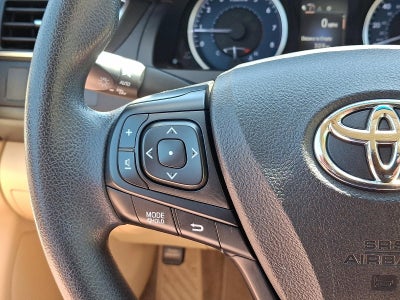 2017 Toyota Camry LE Auto (SE)