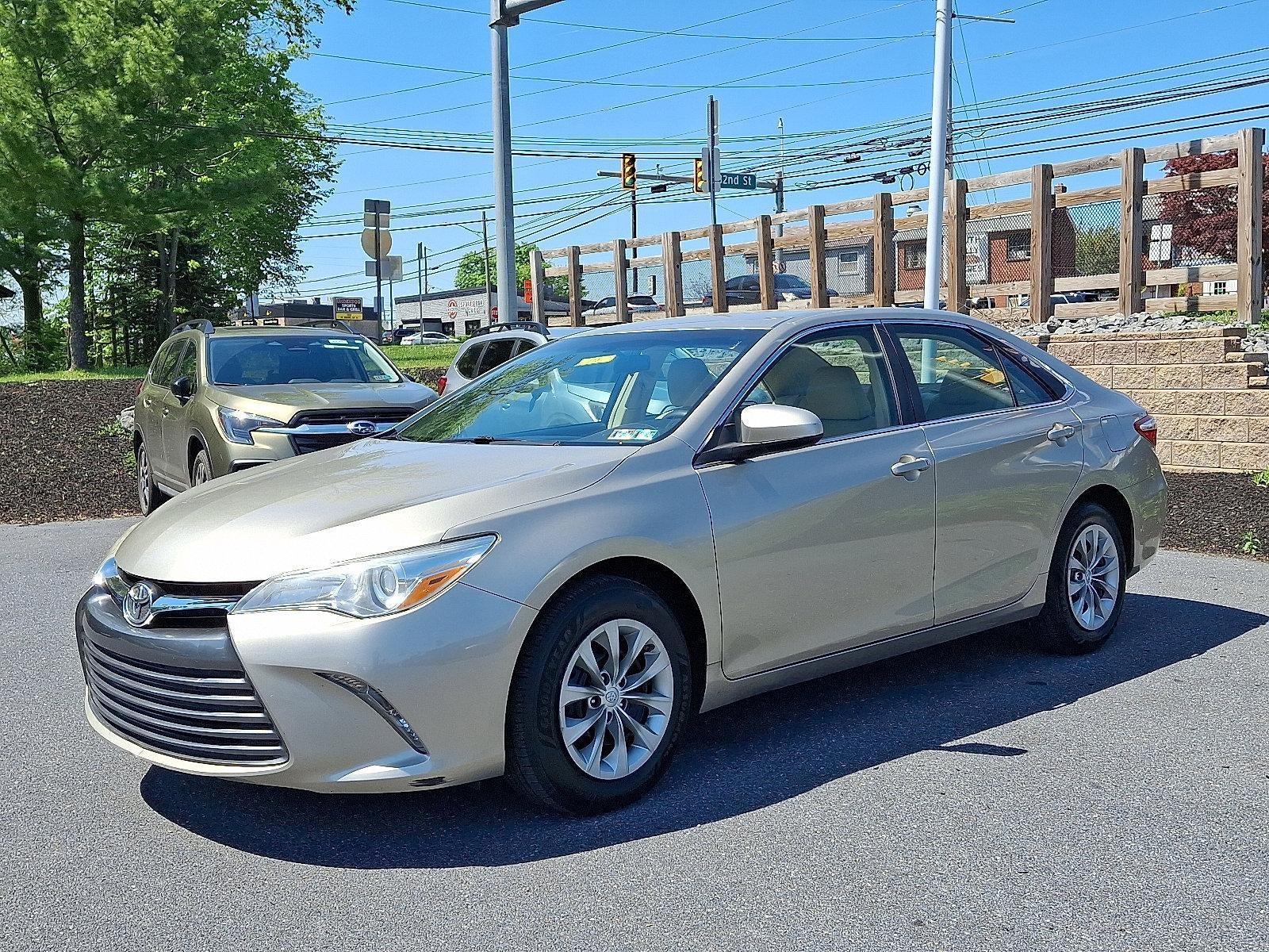 2017 Toyota Camry LE Auto (SE)