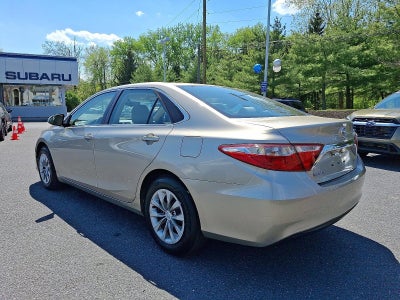 2017 Toyota Camry LE Auto (SE)