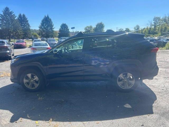 2022 Toyota RAV4 Hybrid XLE AWD (Natl)