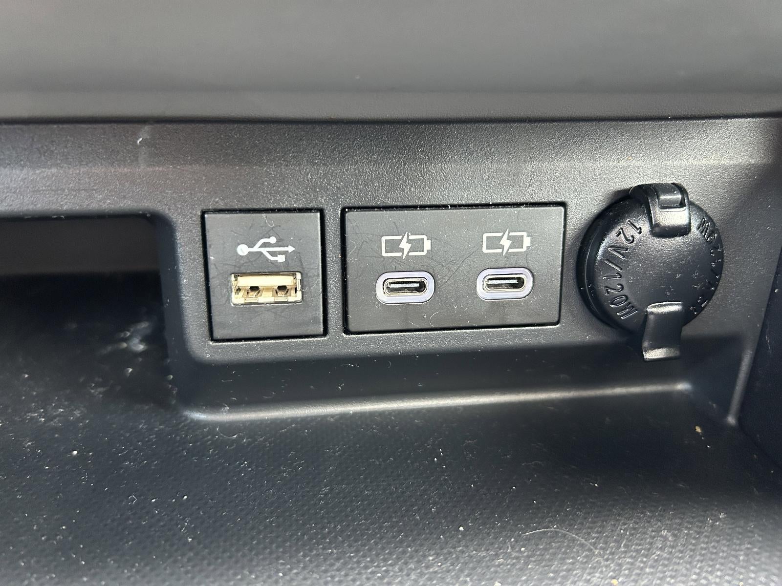 2023 Toyota Highlander Hybrid XLE AWD (Natl)