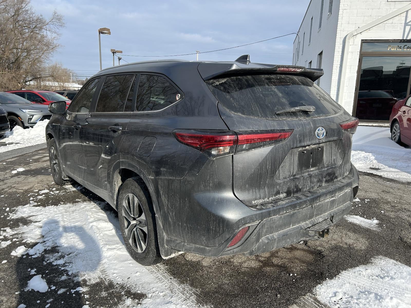 2023 Toyota Highlander Hybrid XLE AWD (Natl)
