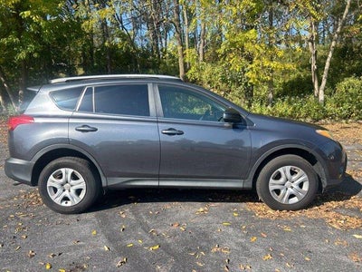 2015 Toyota RAV4 AWD 4dr LE (Natl)
