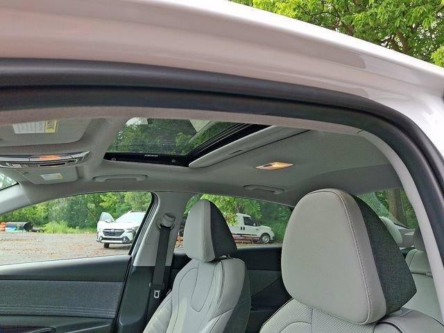 2023 Hyundai ELANTRA Hybrid Limited DCT