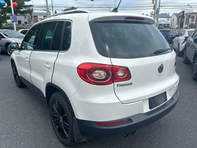 2011 Volkswagen Tiguan 4WD 4dr SEL 4Motion