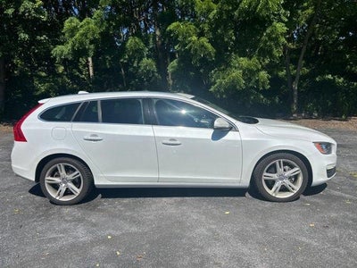 2016 Volvo V60 4dr Wgn T5 Premier AWD