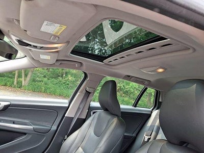 2016 Volvo V60 4dr Wgn T5 Premier AWD