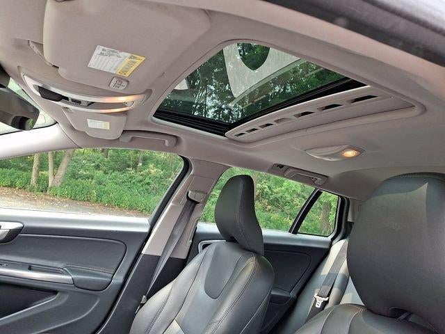 2016 Volvo V60 4dr Wgn T5 Premier AWD