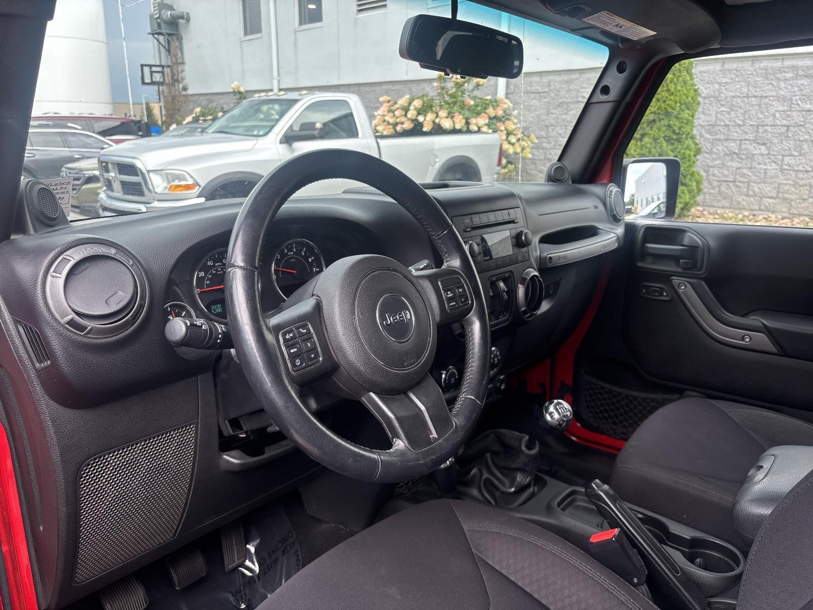 2014 Jeep Wrangler Unlimited 4WD 4dr Sport
